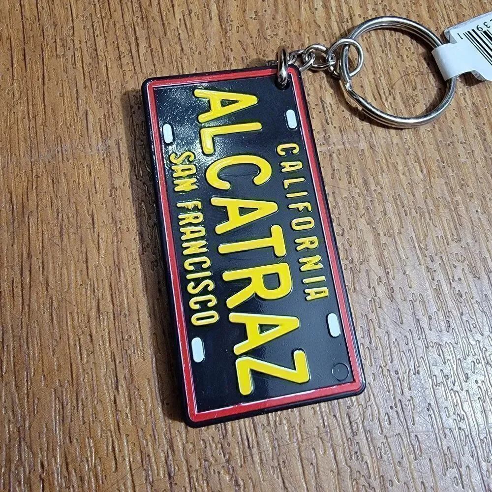 California Alcatraz Keychain San Francisco License Plate Black Gold Yellow Red